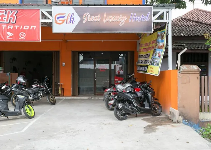 Reddoorz Hostel Near Lawang Sewu Semarang